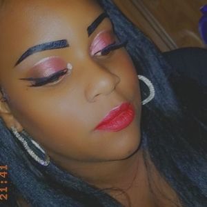 Meet your Posher, Cat